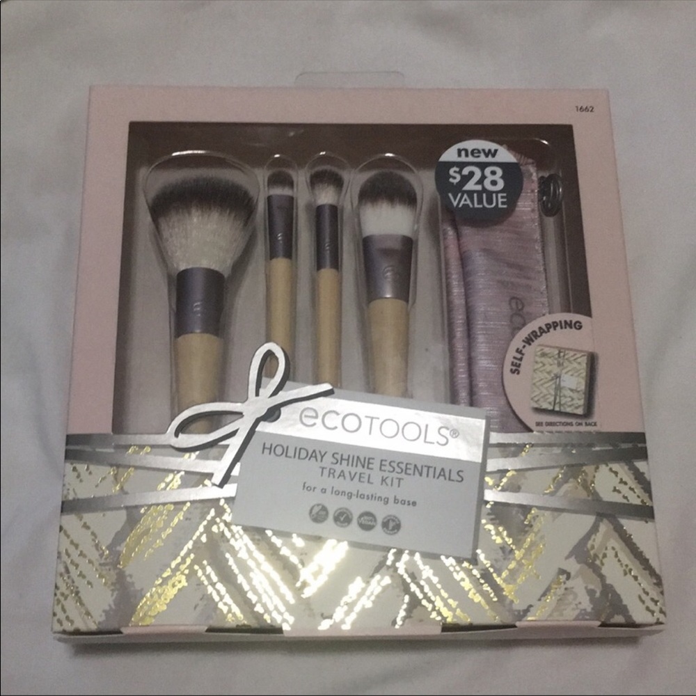 Eco tools make up brushes and pouch NWT